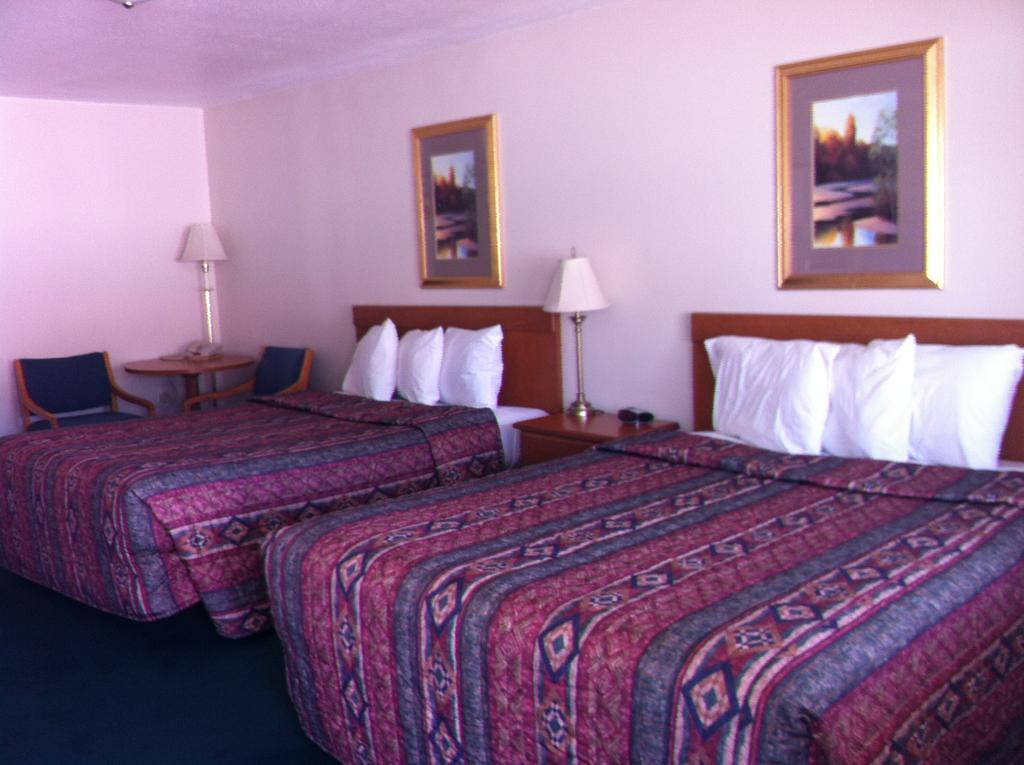 Legacy Inn Price Phòng bức ảnh
