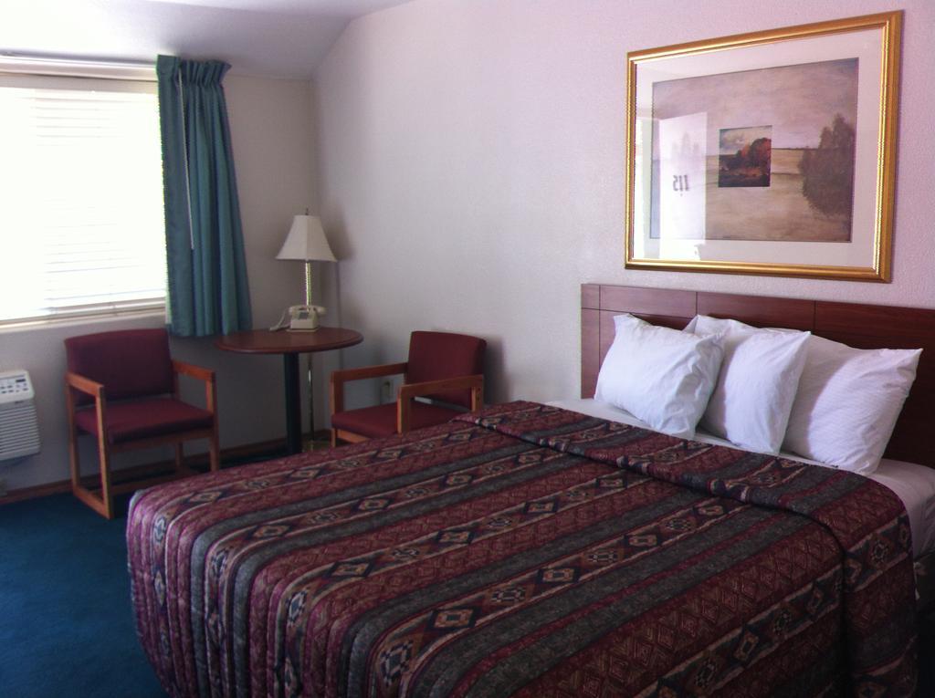 Legacy Inn Price Phòng bức ảnh